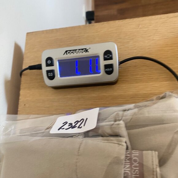 Chicos Pants Womens 2 US 12 Beige Fabulously Slimming Twill Stretch Skinny Leg - Picture 12 of 12